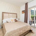 Nonno Angelo - 4 Bedrooms With Free Parking & Seaview Balcony