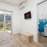 Nonno Angelo - 4 Bedrooms With Free Parking & Seaview Balcony Apartman *