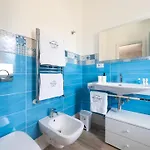 Apartman Nonno Angelo - 4 Bedrooms With Free Parking & Seaview Balcony