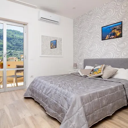 Apartamento Nonno Angelo - 4 Bedrooms With Free Parking & Seaview Balcony Sorrento