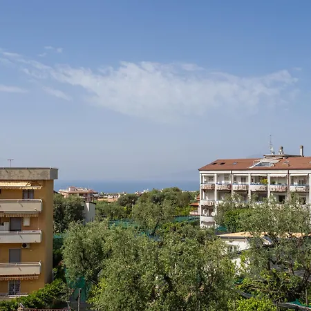 Nonno Angelo - 4 Bedrooms With Free Parking & Seaview Balcony Apartman Sorrento