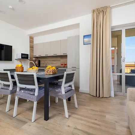 Nonno Angelo - 4 Bedrooms With Free Parking & Seaview Balcony Apartamento Sorrento